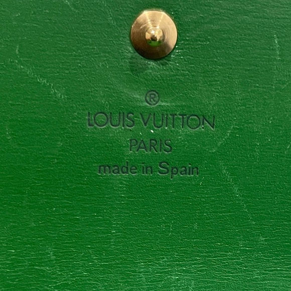 LOUIS VUITTON AUTHENTIC GREEN EPI LEATHER WALLET ✨️EUC - Picture 12 of 15